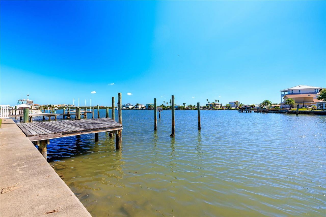 730 Pruitt Drive, Madeira Beach, FL 33708 Photo