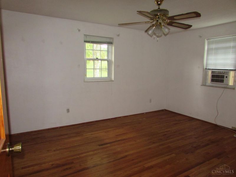 295 W Main Street, Owensville, OH 45160 Photo 8