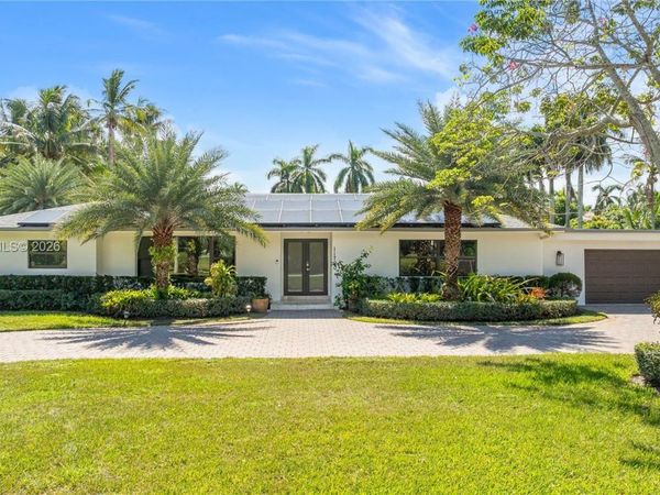 11700 NW 4th St, Plantation, FL 33325