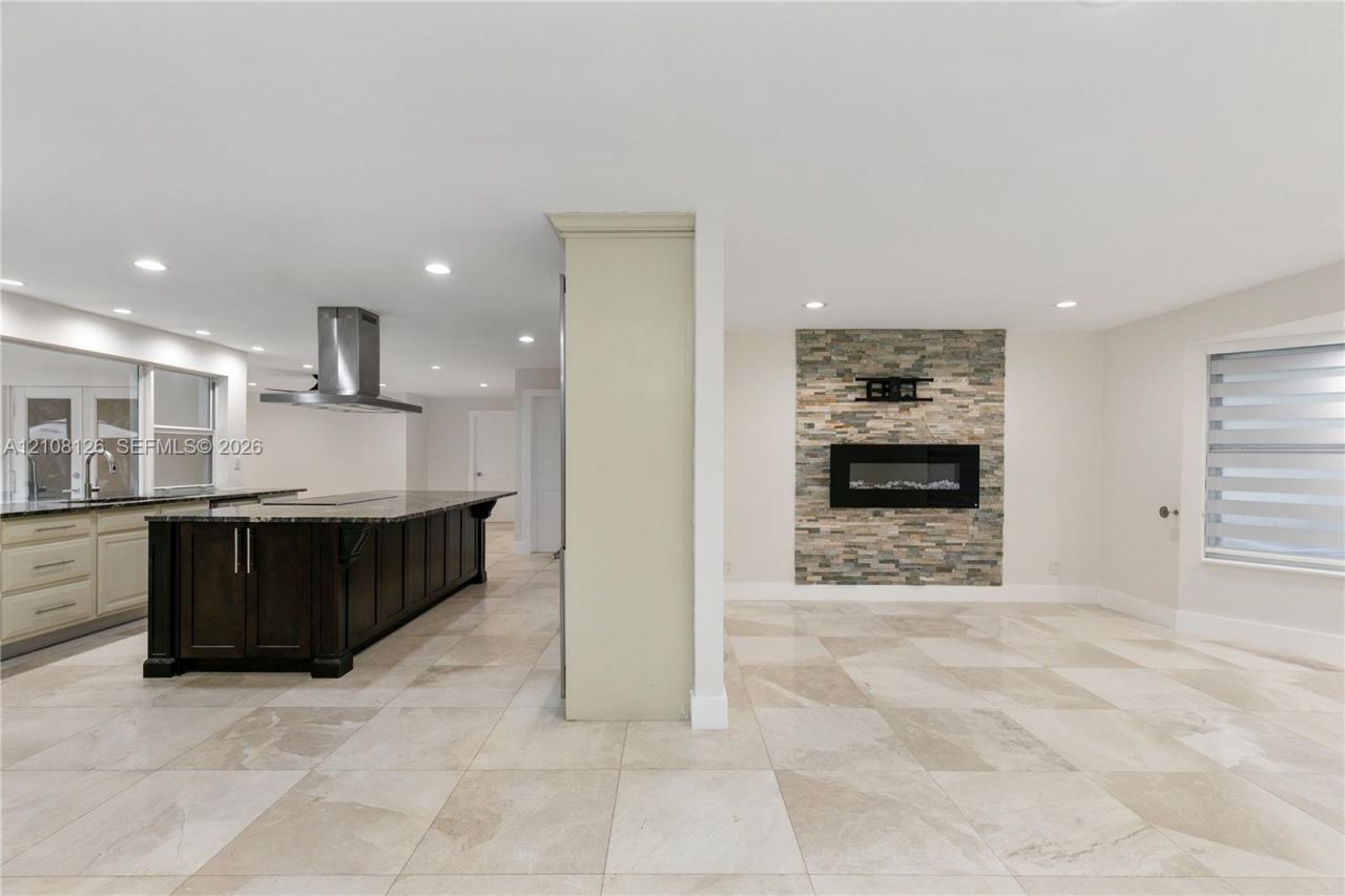 11700 NW 4th St, Plantation, FL 33325 Photo
