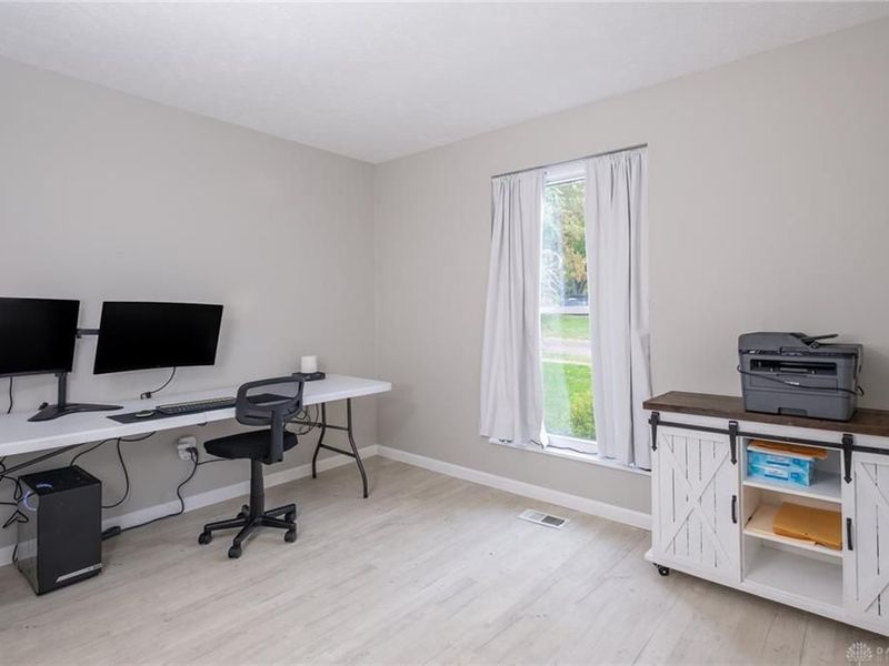 233 N West Street, Xenia, OH 45385 Photo 9