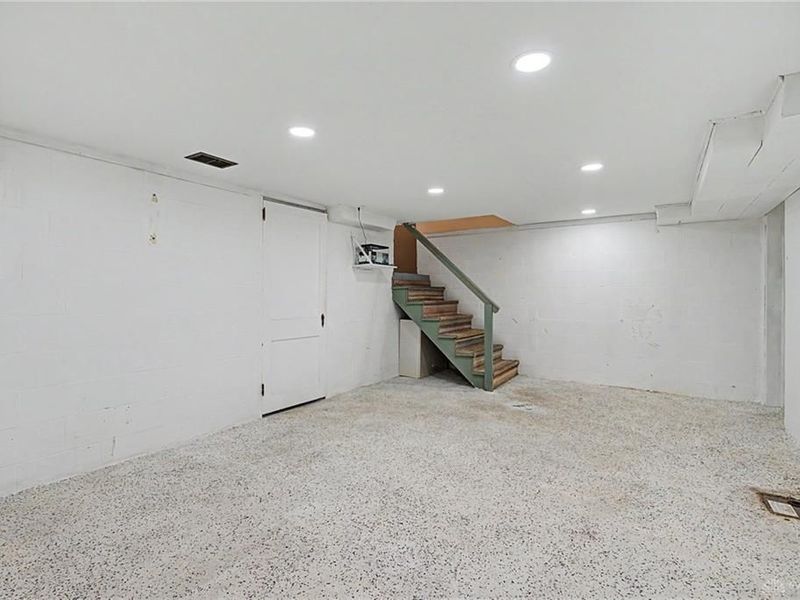 627 N Tanglewood Drive, Springfield, OH 45504 Photo 42