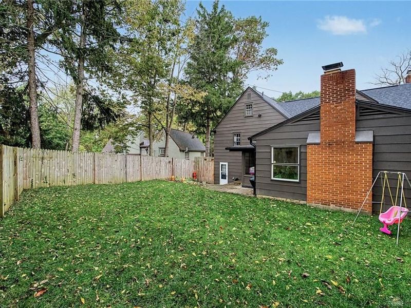 627 N Tanglewood Drive, Springfield, OH 45504 Photo 49