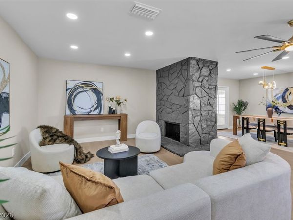 324 Lakehurst Road , Las Vegas, NV 89145