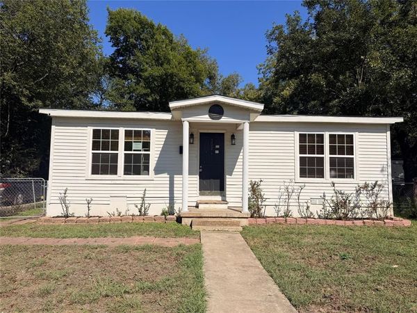 302 N Thompson Street, Hillsboro, TX 76645