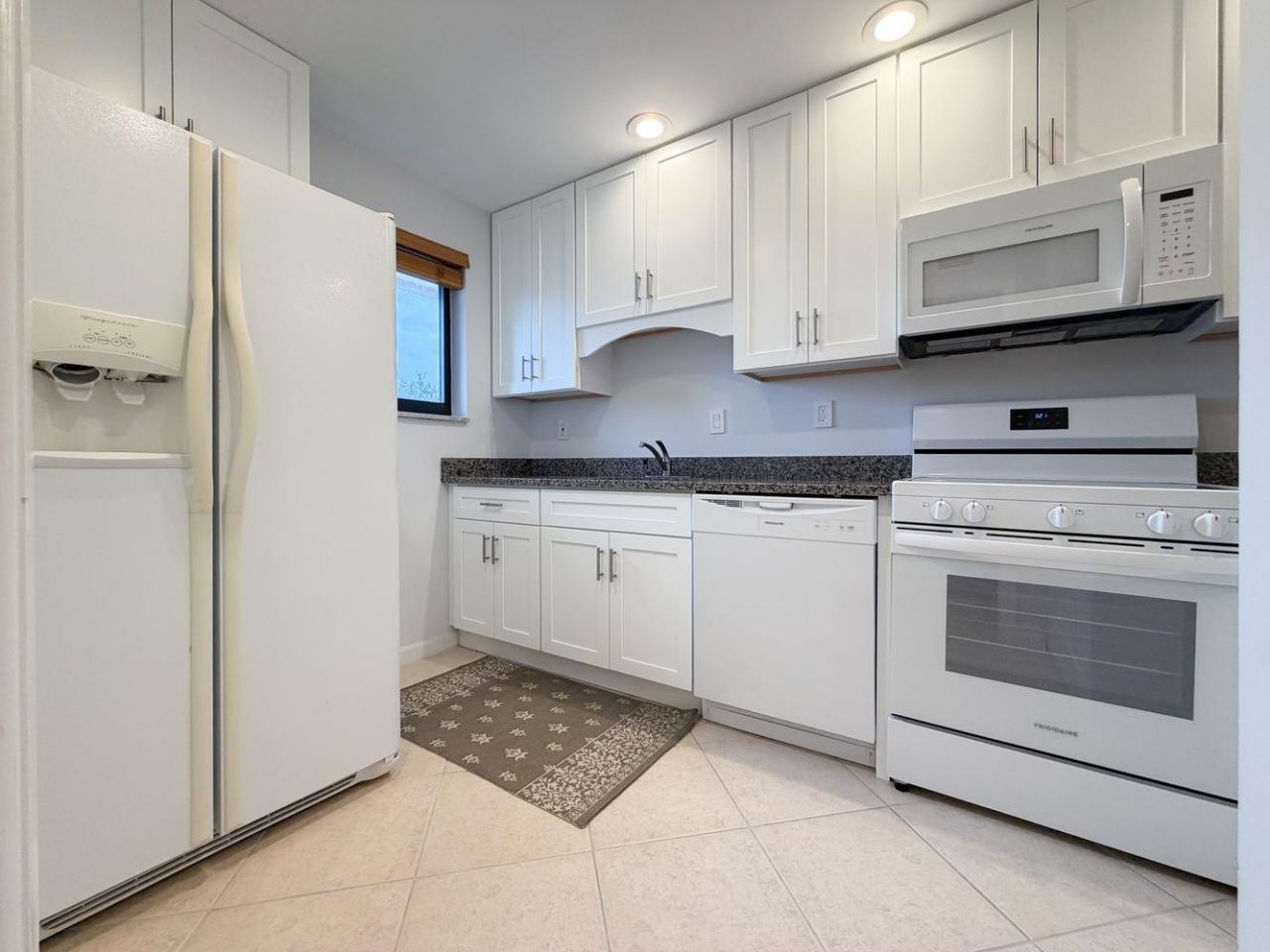 5333 SE Miles Grant Road, Unit 205, Stuart, FL 34997 Photo