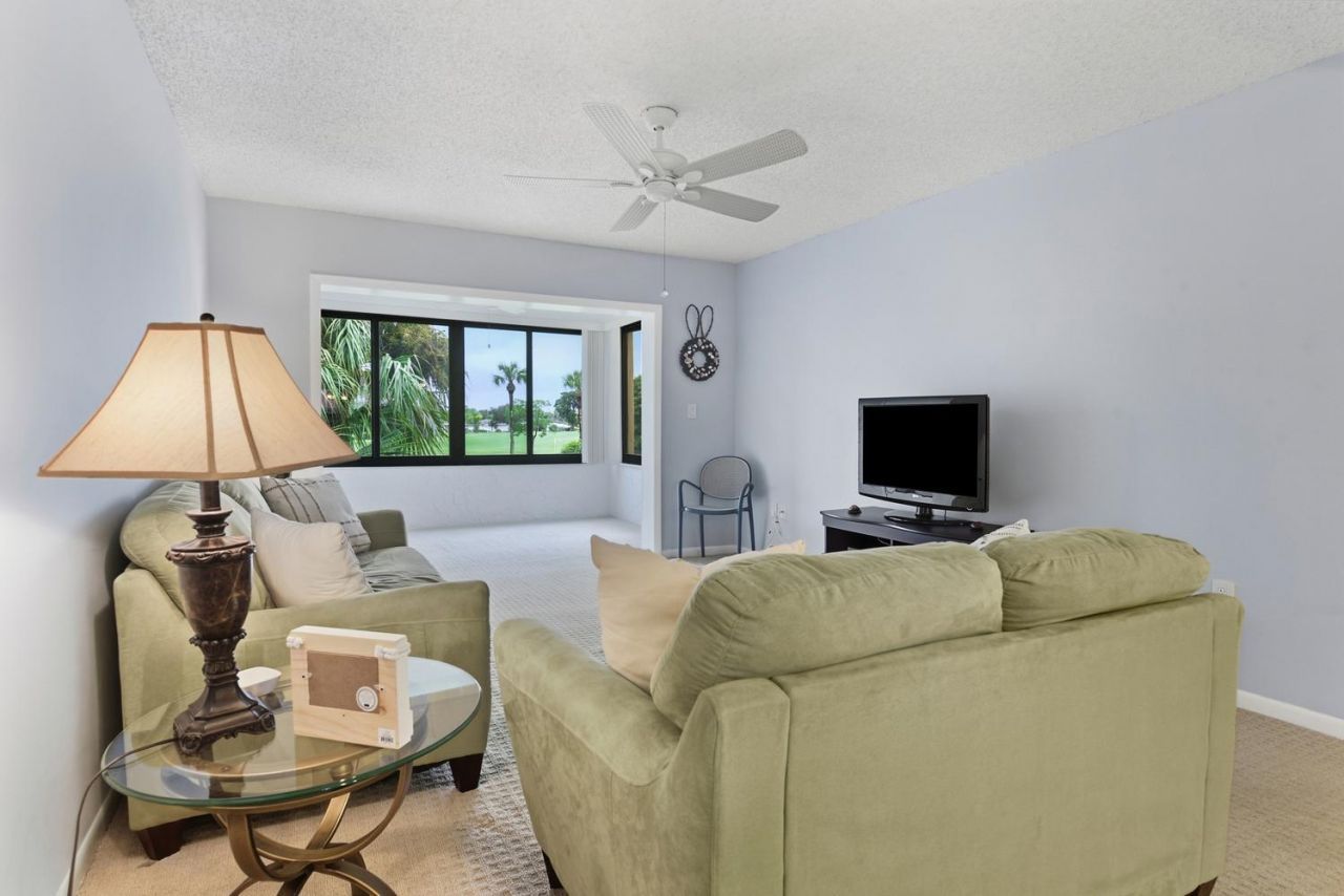 5333 SE Miles Grant Road, Unit 205, Stuart, FL 34997 Photo