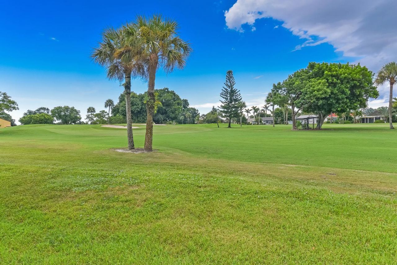 5333 SE Miles Grant Road, Unit 205, Stuart, FL 34997 Photo