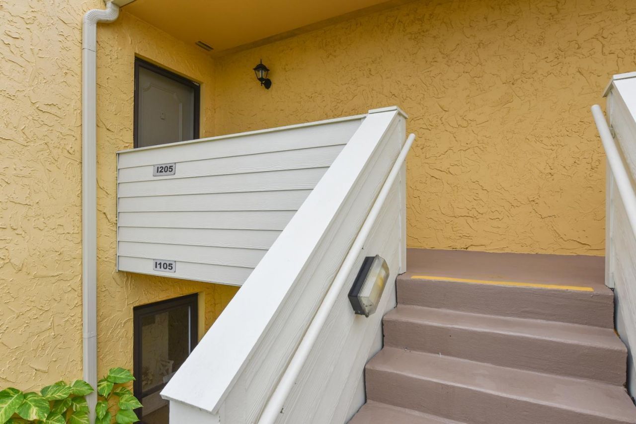 5333 SE Miles Grant Road, Unit 205, Stuart, FL 34997 Photo