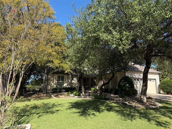 104 Saddle TRL , Georgetown, TX 78633