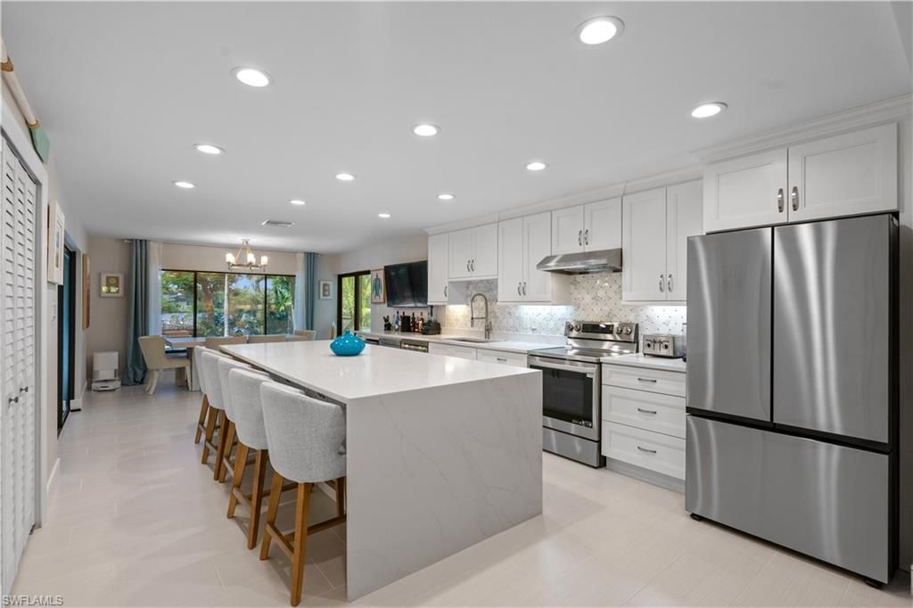 7337 Lake Dr, Fort Myers, FL 33908 Photo
