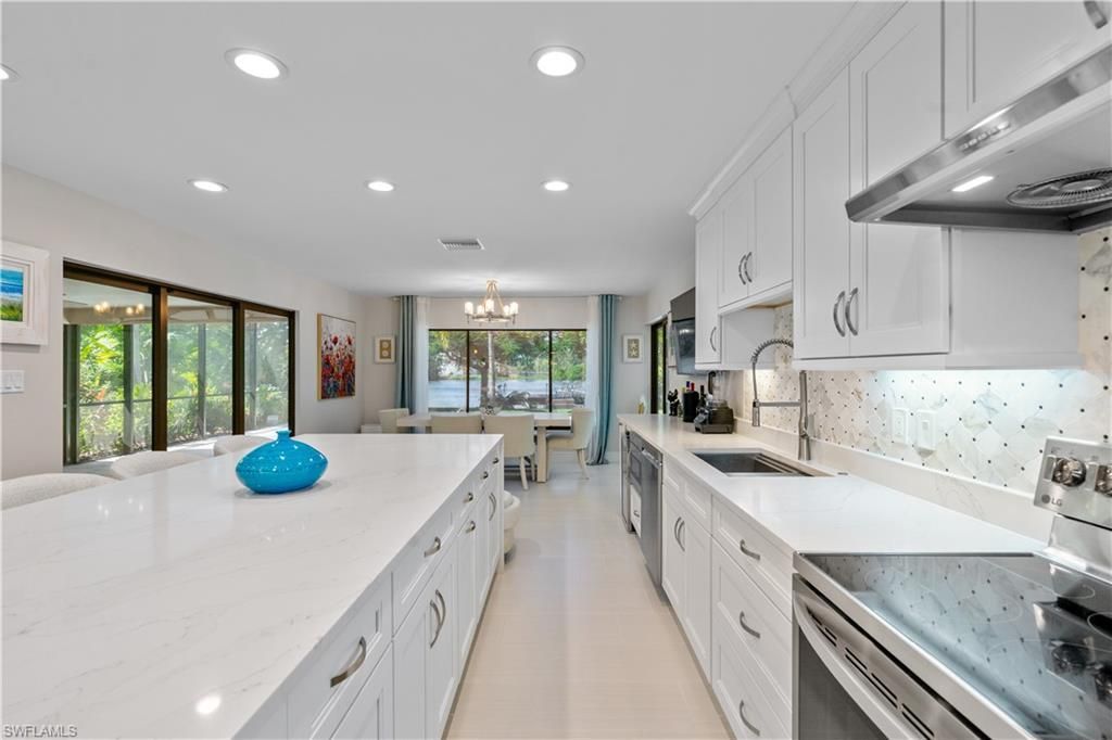 7337 Lake Dr, Fort Myers, FL 33908 Photo
