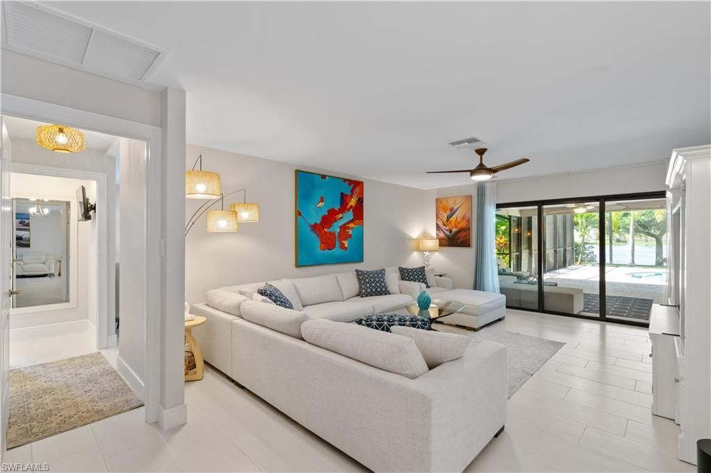 7337 Lake Dr, Fort Myers, FL 33908 Photo