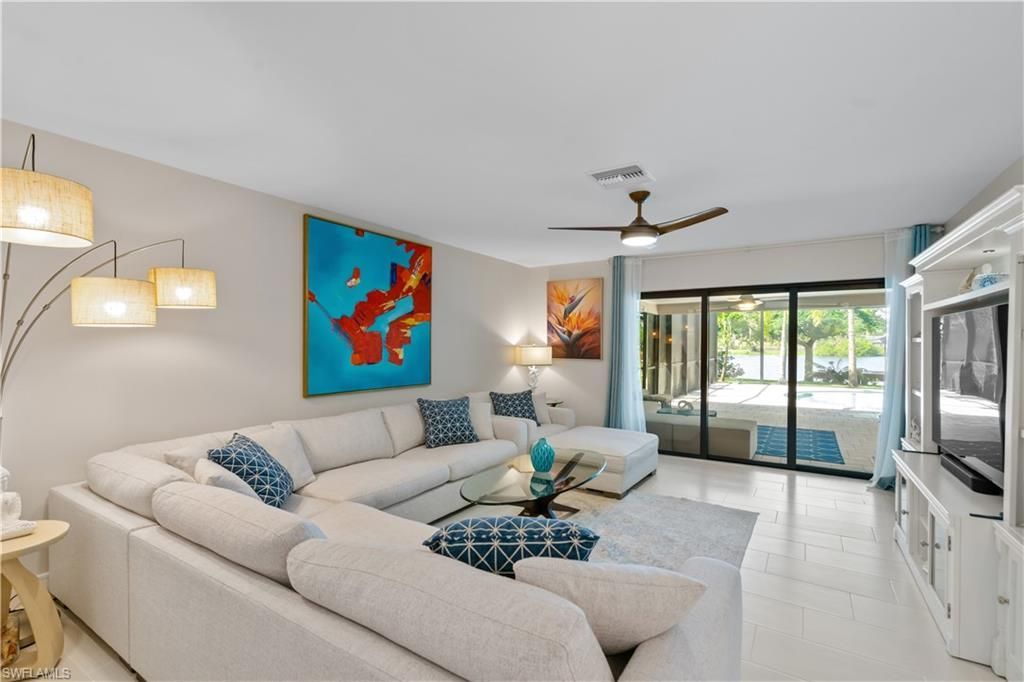 7337 Lake Dr, Fort Myers, FL 33908 Photo