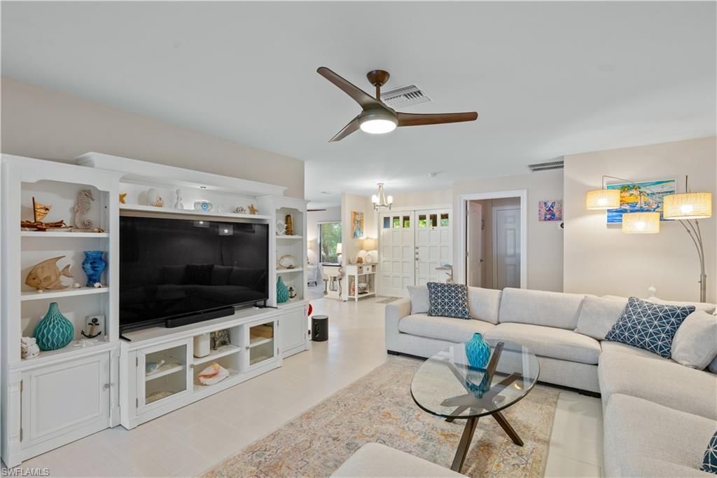7337 Lake Dr, Fort Myers, FL 33908 Photo
