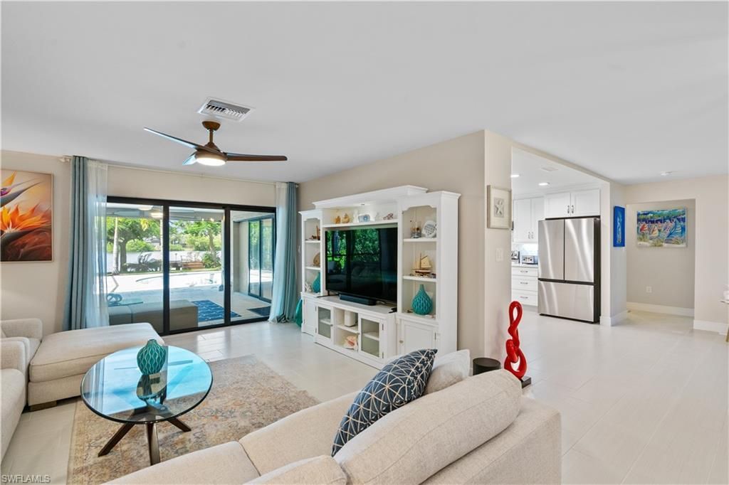 7337 Lake Dr, Fort Myers, FL 33908 Photo