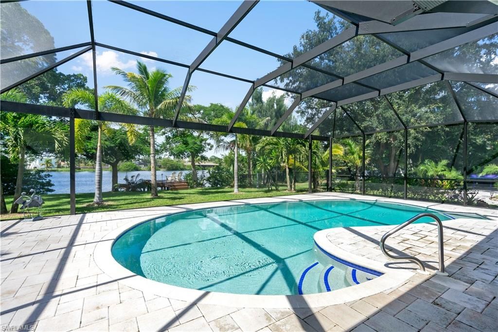 7337 Lake Dr, Fort Myers, FL 33908 Photo