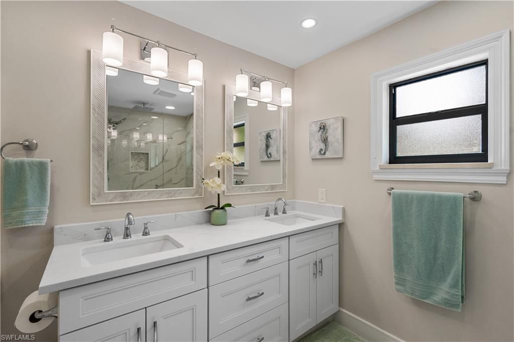 7337 Lake Dr, Fort Myers, FL 33908 Photo