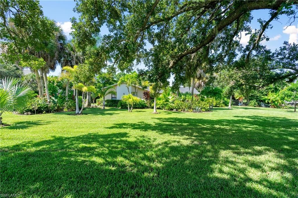7337 Lake Dr, Fort Myers, FL 33908 Photo