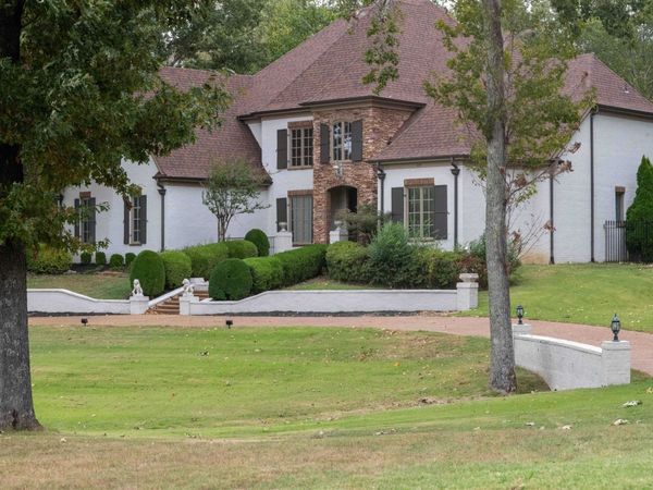 224 S MONTEREY FARMS CV, Collierville, TN 38017