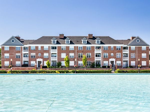 451 American Way N, Unit 2D, Carmel, IN 46032