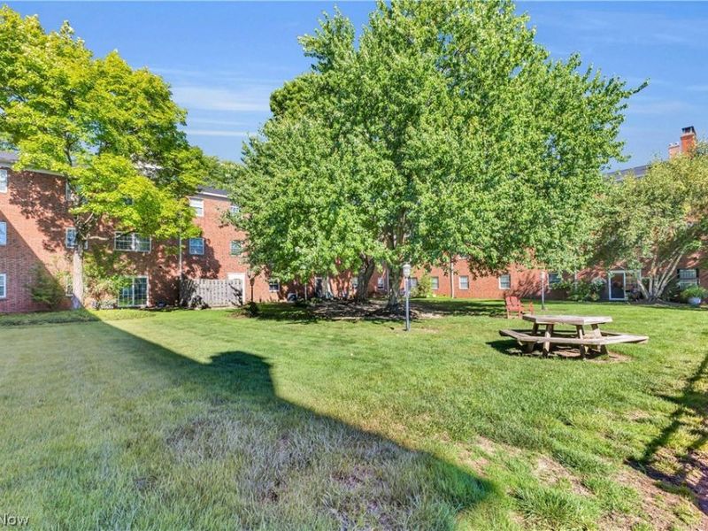 2885 Pease Drive, Unit 313, Rocky River, OH 44116 Photo 31