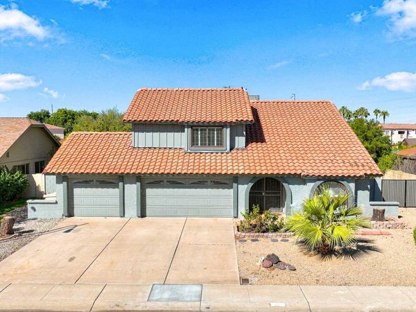 12022 N 65TH Avenue, Glendale, AZ 85304