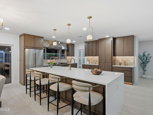 7744 E CAVE CREEK Road, Carefree, AZ 85377