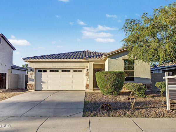 18166 W SUNNYSLOPE Lane, Waddell, AZ 85355