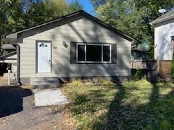 687 Dover Street NE, Fridley, MN 55432