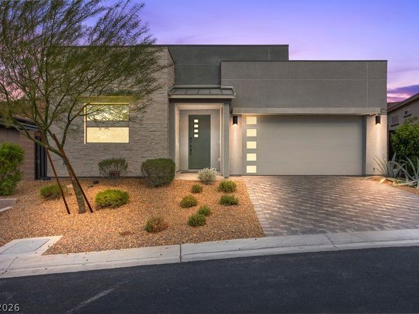 1944 Regal Bluff Drive , Henderson, NV 89052