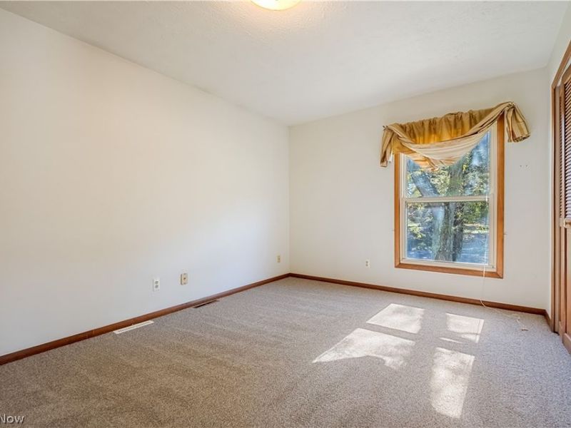 1301 Greenridge Drive NE, Massillon, OH 44646 Photo 19
