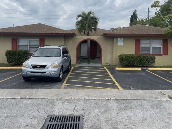 4031 NW 30TH Terrace, Unit 2, Lauderdale Lakes, FL 33309