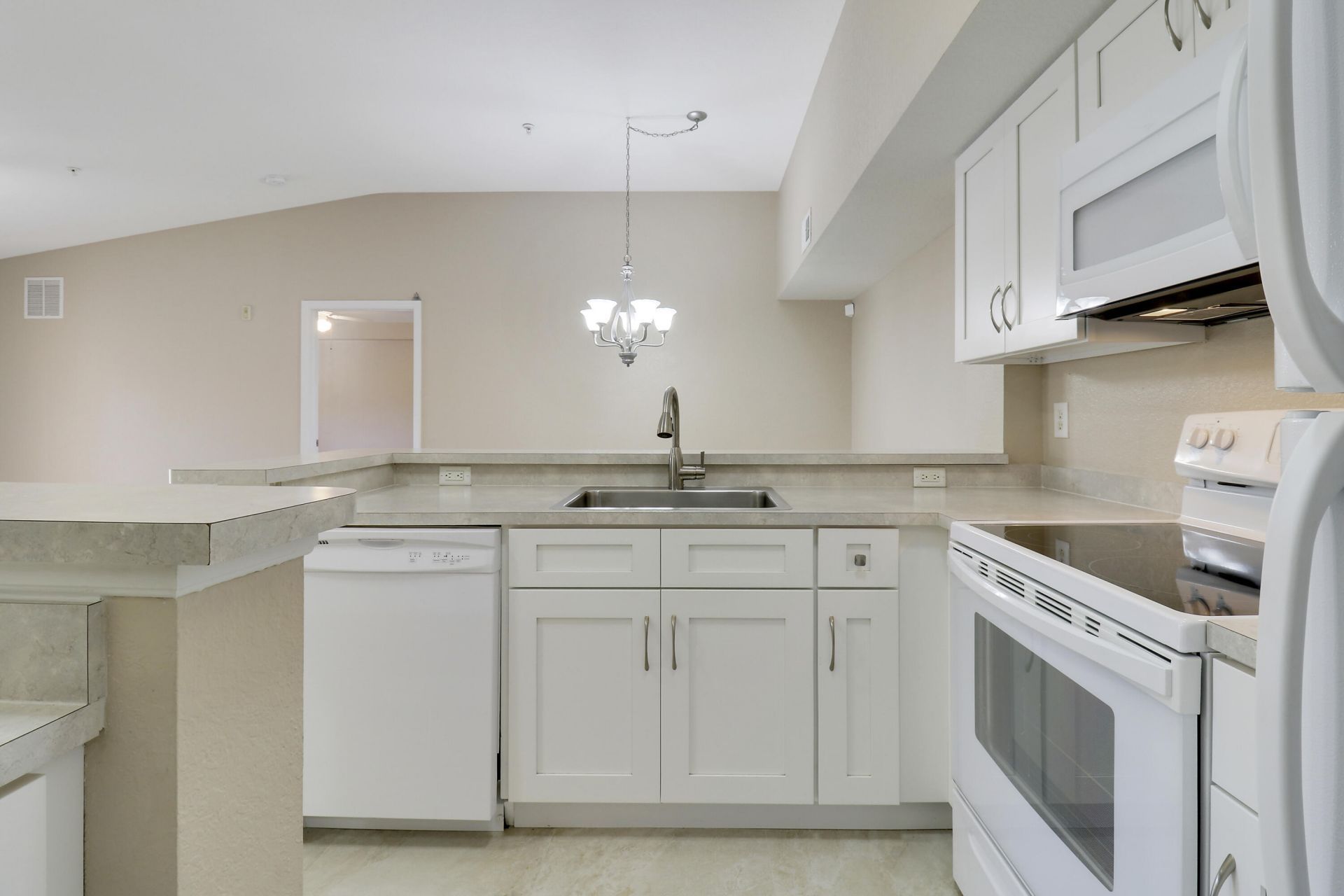 181 SW Palm Drive, Unit 207, Port Saint Lucie, FL 34986 Photo