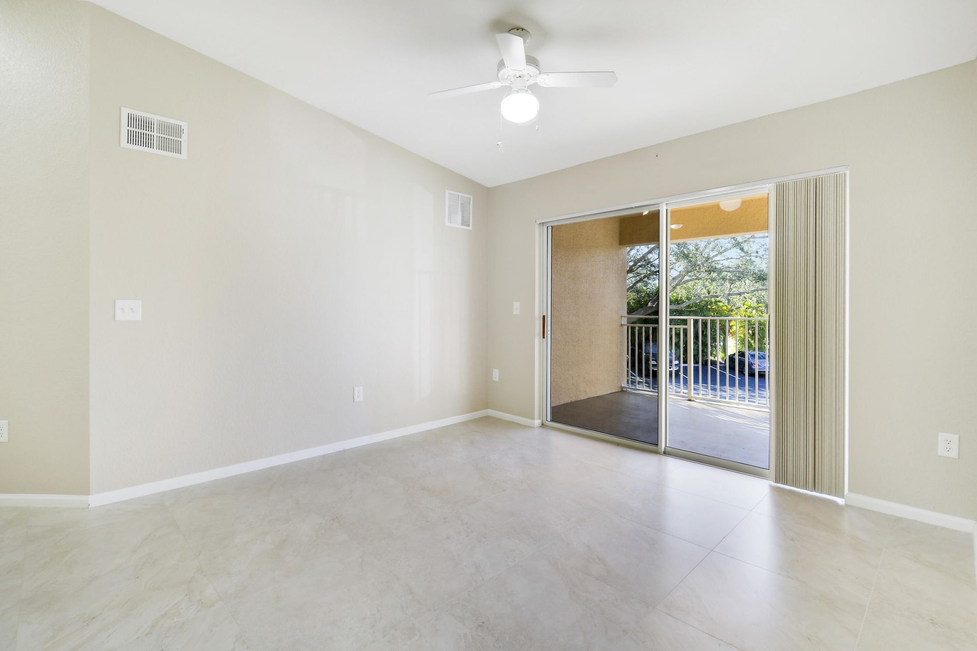 181 SW Palm Drive, Unit 207, Port Saint Lucie, FL 34986 Photo