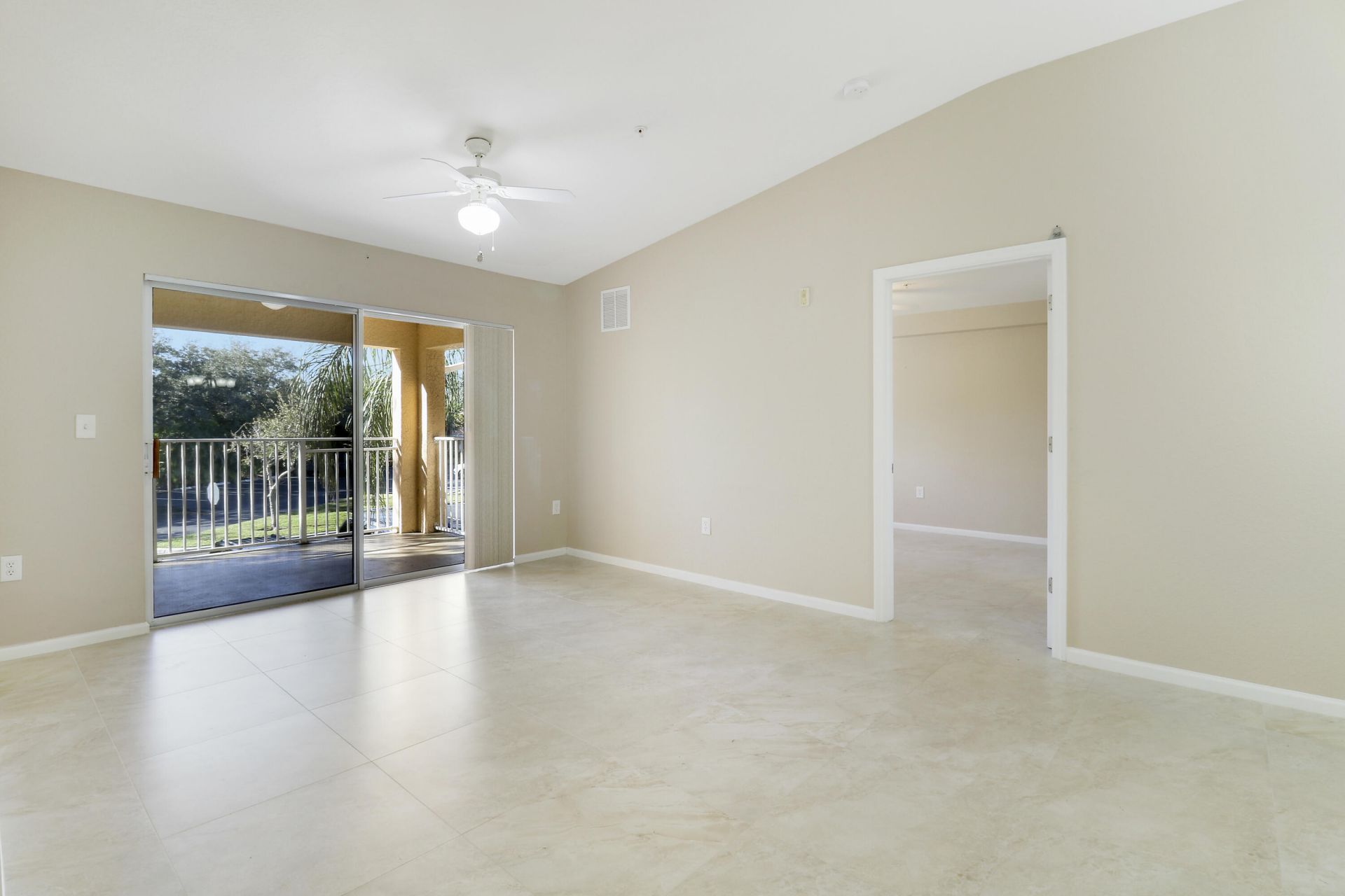 181 SW Palm Drive, Unit 207, Port Saint Lucie, FL 34986 Photo