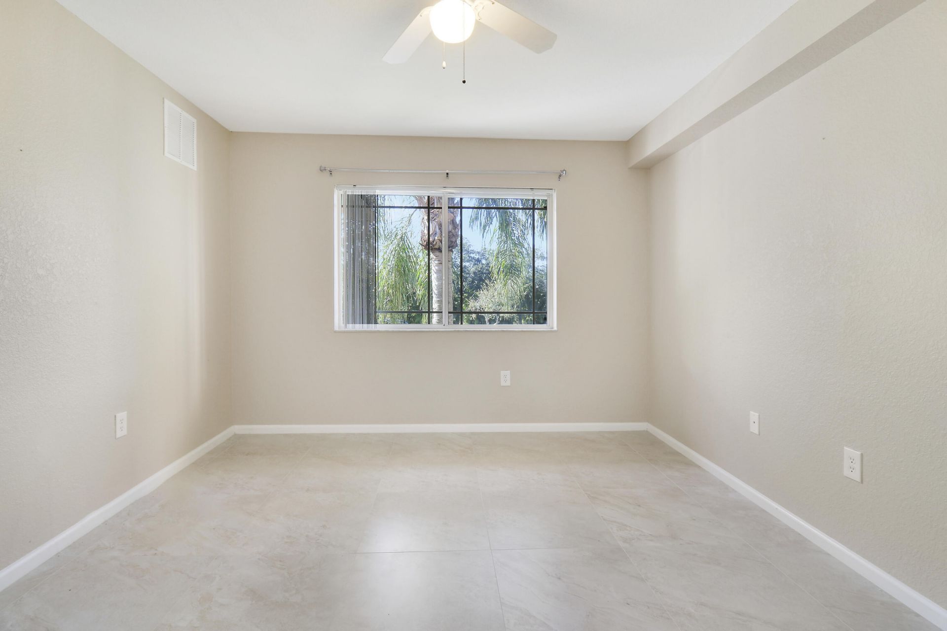 181 SW Palm Drive, Unit 207, Port Saint Lucie, FL 34986 Photo