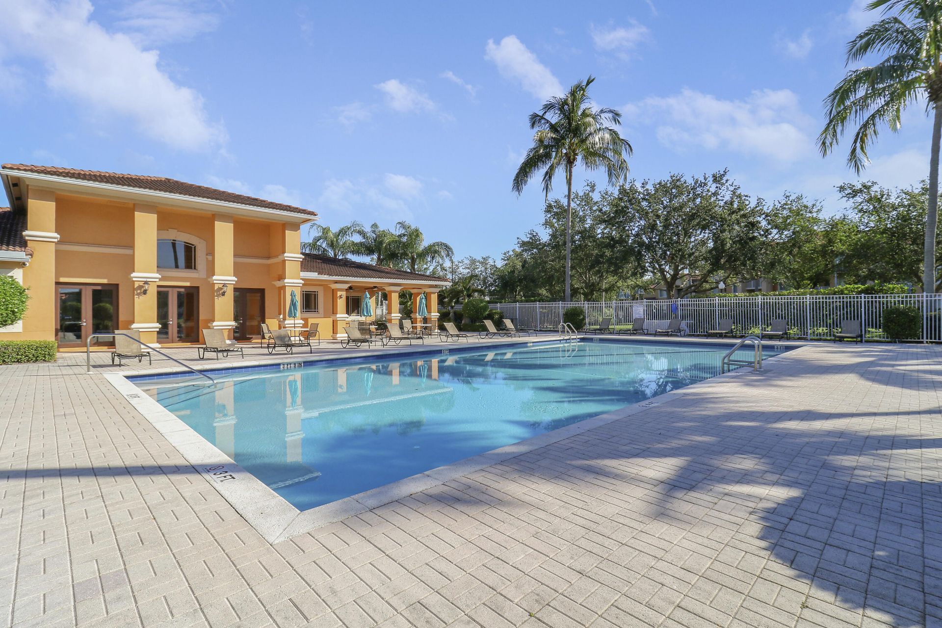 181 SW Palm Drive, Unit 207, Port Saint Lucie, FL 34986 Photo