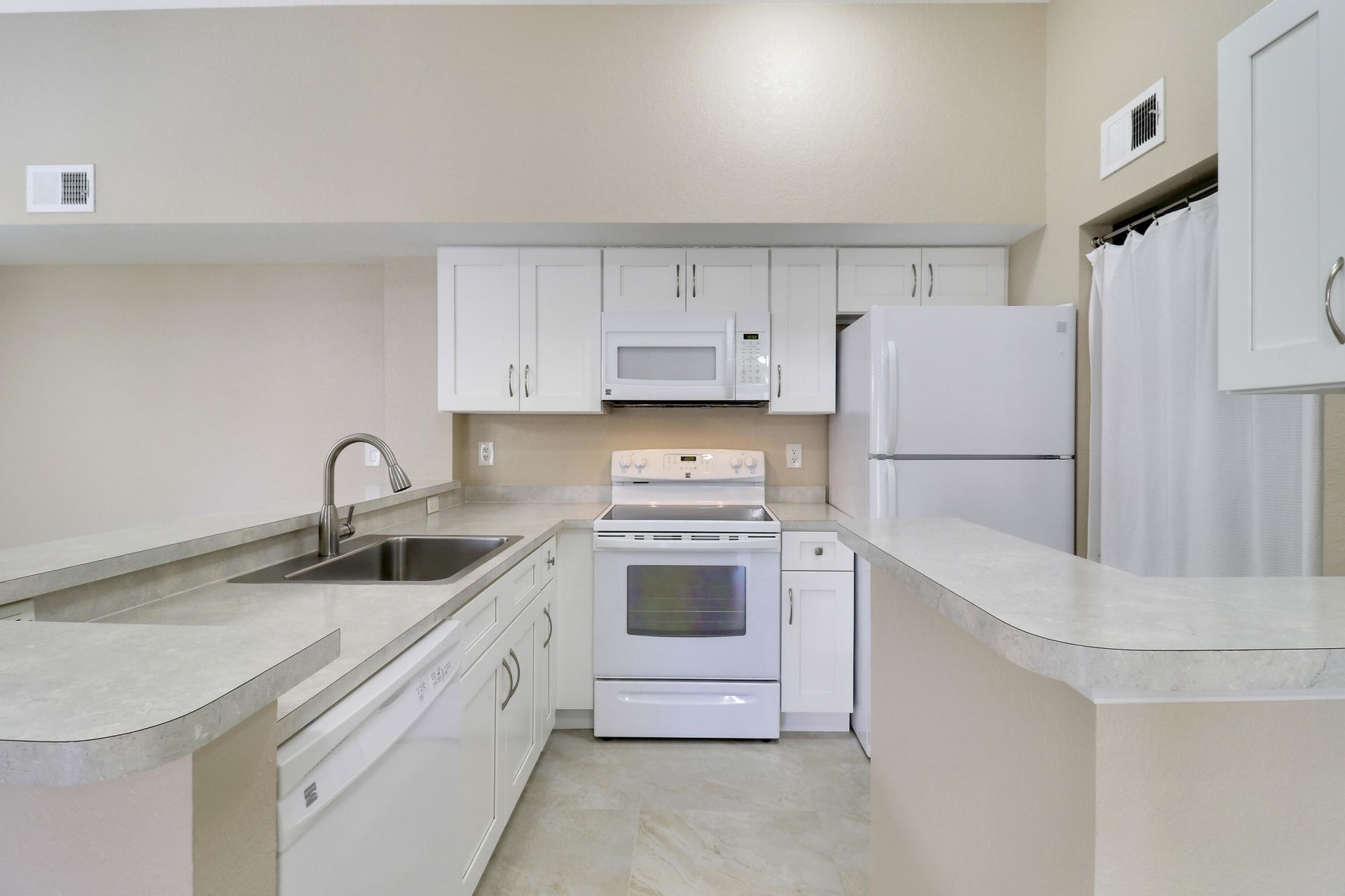 181 SW Palm Drive, Unit 207, Port Saint Lucie, FL 34986 Photo