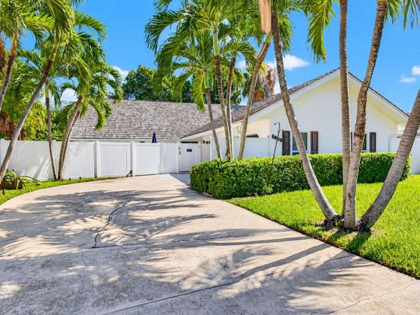 6869 Terra Tranquila Drive, Boca Raton, FL 33433