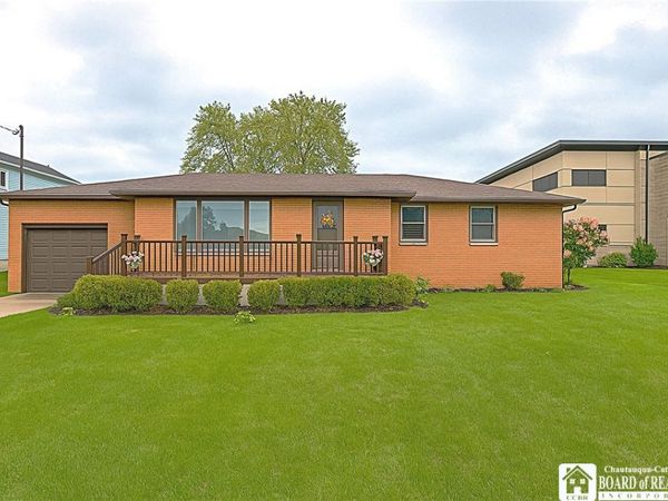 5137 Transit Road , Depew, NY 14043