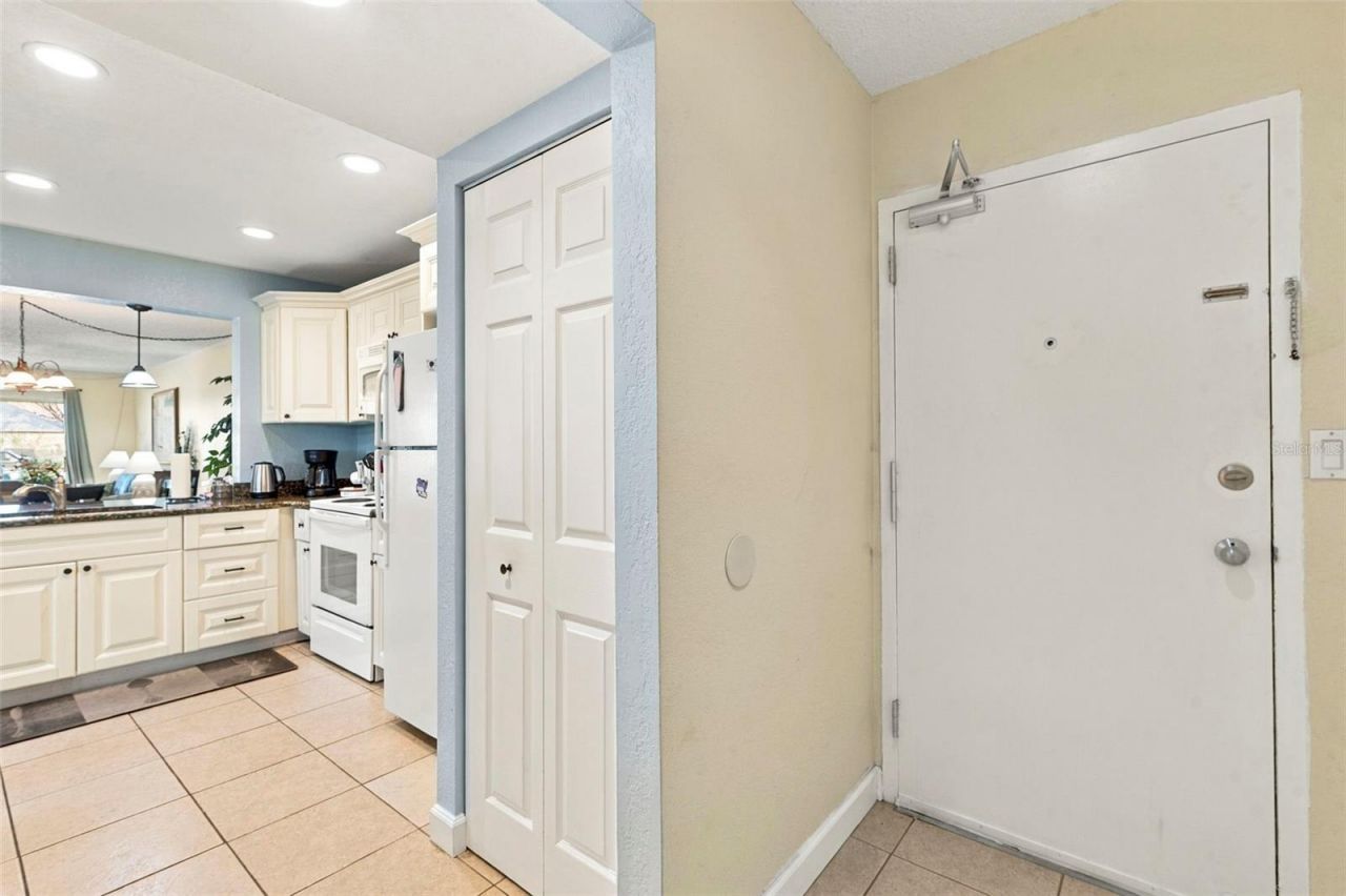 13000 Gulf Lane, Unit 201, Madeira Beach, FL 33708 Photo