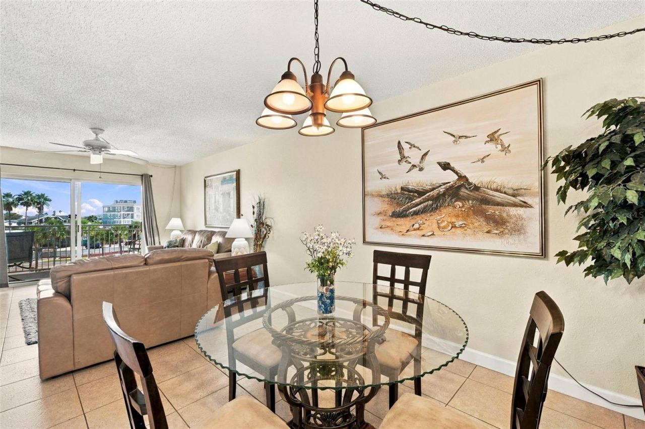 13000 Gulf Lane, Unit 201, Madeira Beach, FL 33708 Photo