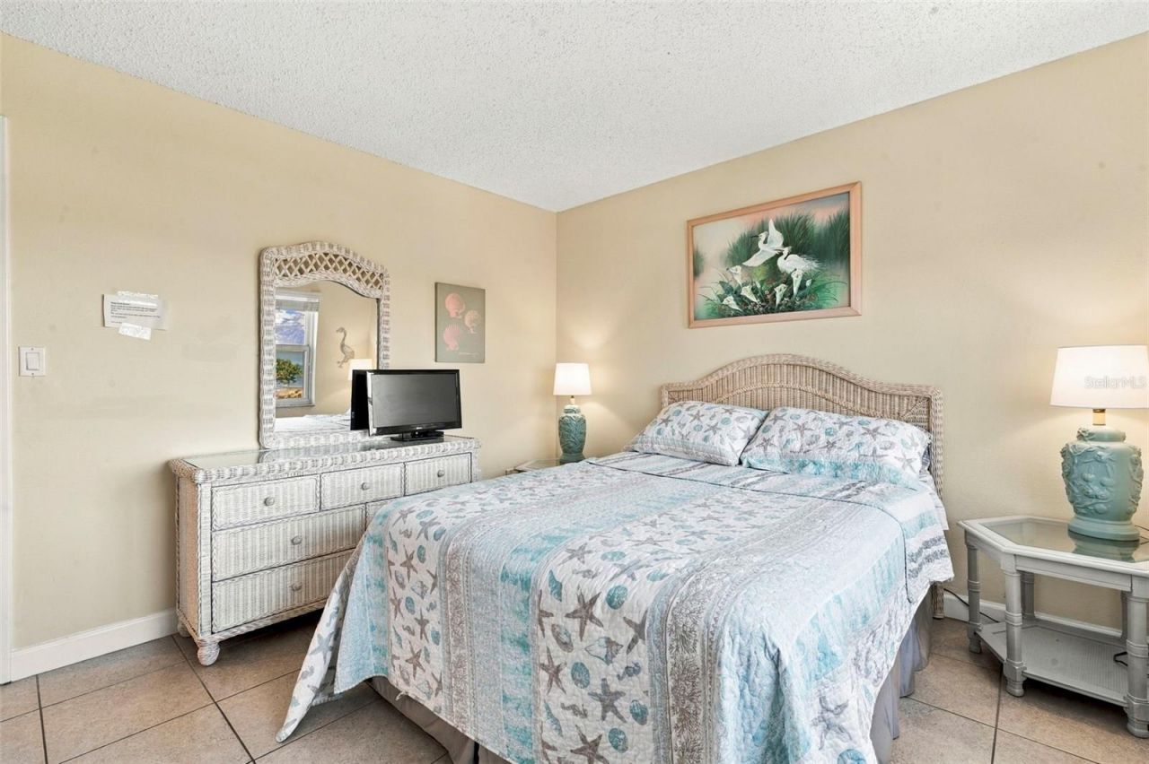 13000 Gulf Lane, Unit 201, Madeira Beach, FL 33708 Photo