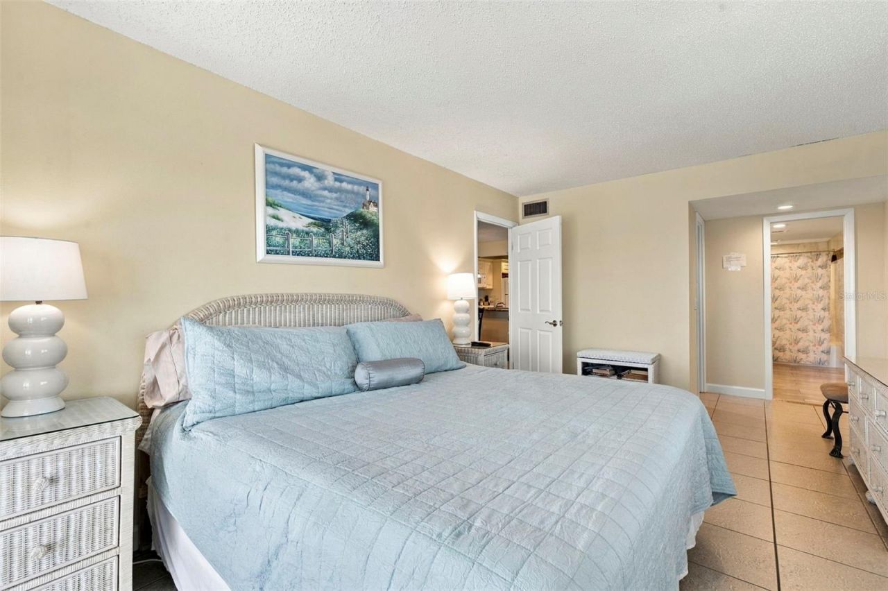 13000 Gulf Lane, Unit 201, Madeira Beach, FL 33708 Photo