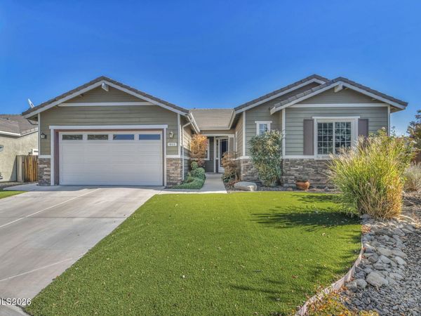 811 Ballybunion Court, Dayton, NV 89403