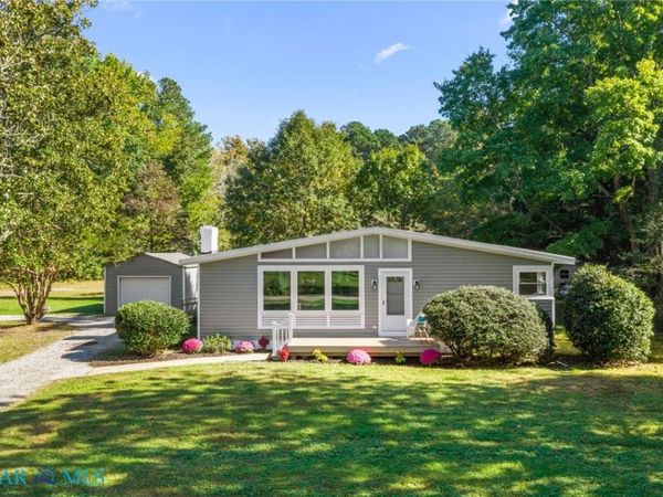 255 Chapel Neck Road , North, VA 23128