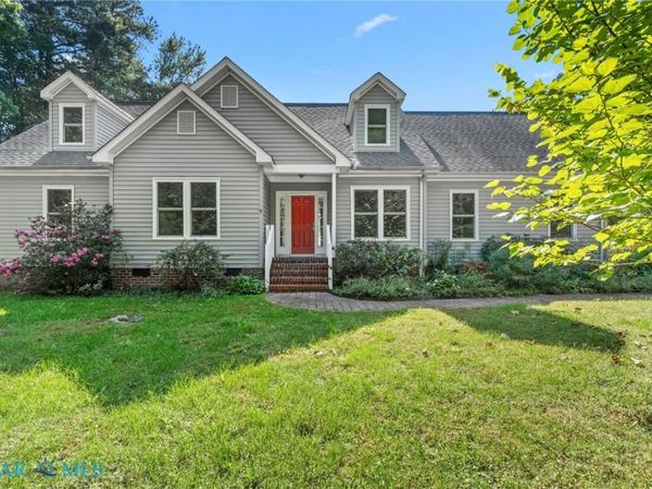 6514 Wyncote Avenue , Gloucester, VA 23061