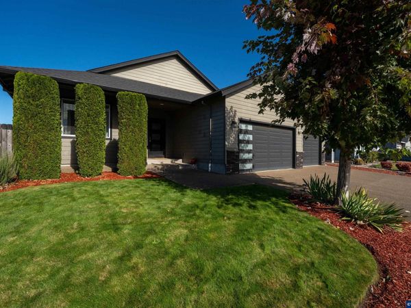 2667 NE Sonora Dr, Albany, OR 97321