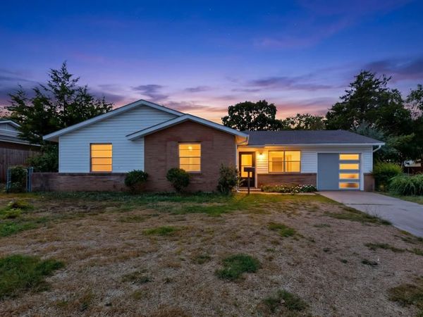 2942 Candlewick Lane, Farmers Branch, TX 75234